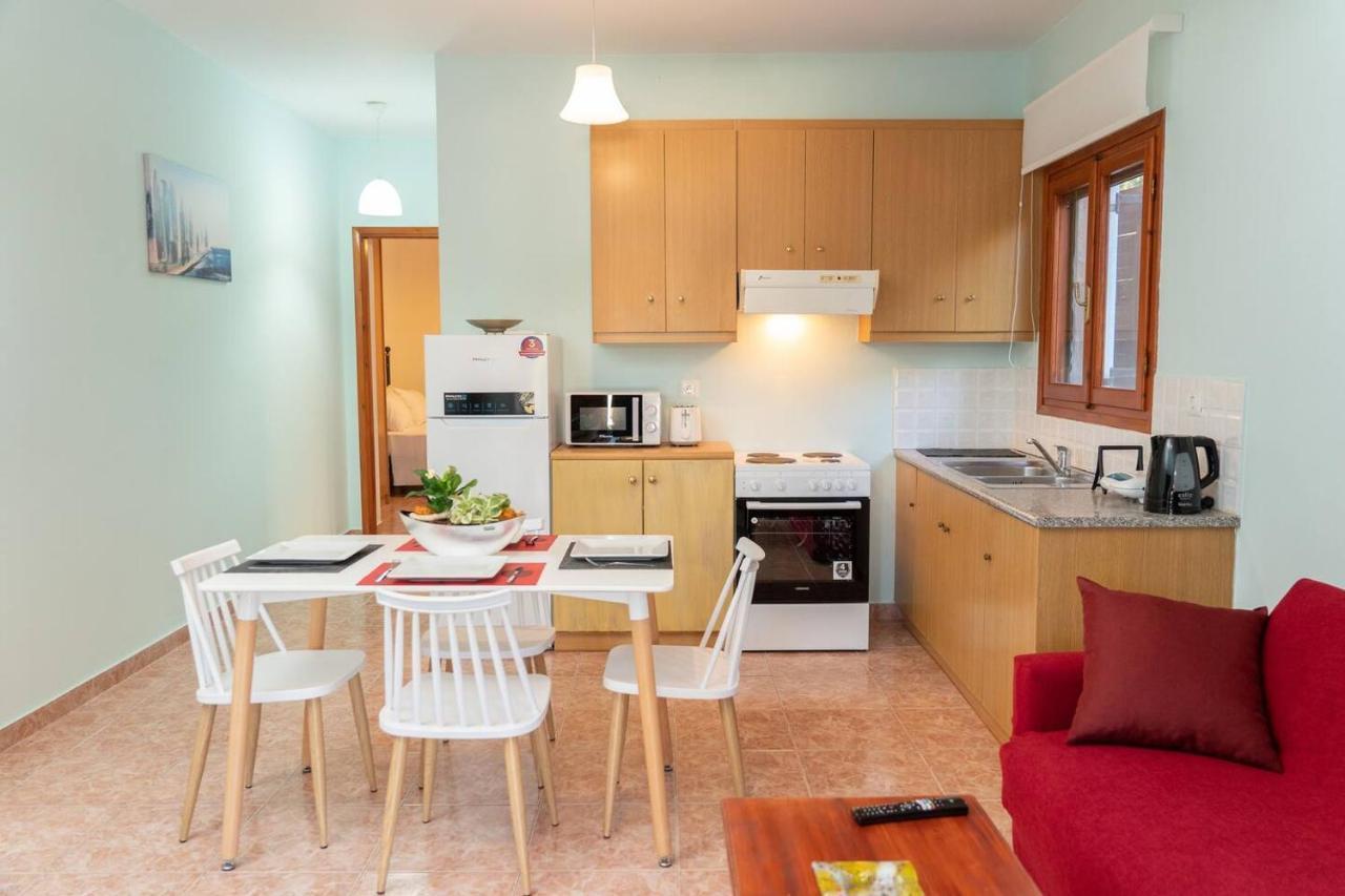 Afroditi Holiday Home - Blue Apartment Свороната Экстерьер фото